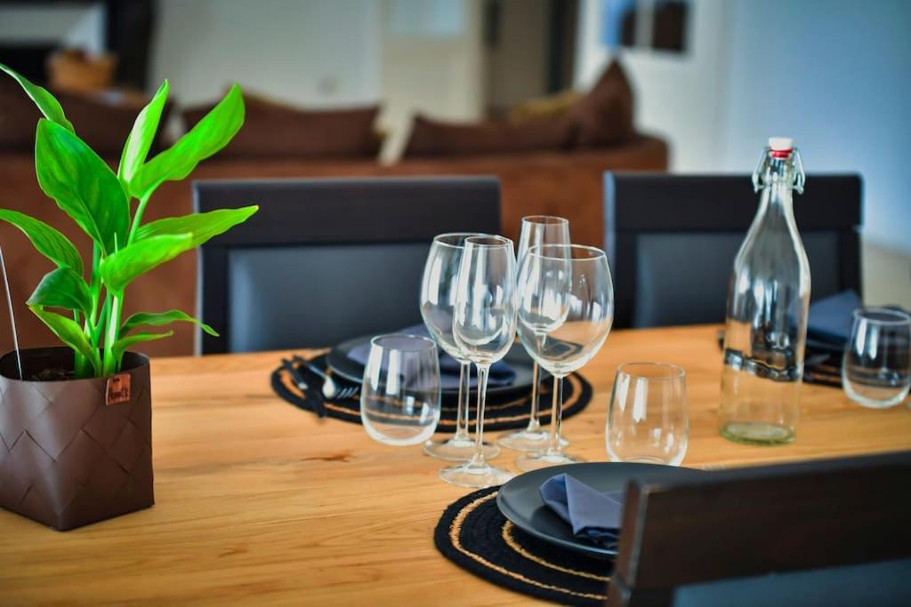 Grand Appartement De Haut Standing En Centre-Ville 몽뤼꽁 외부 사진