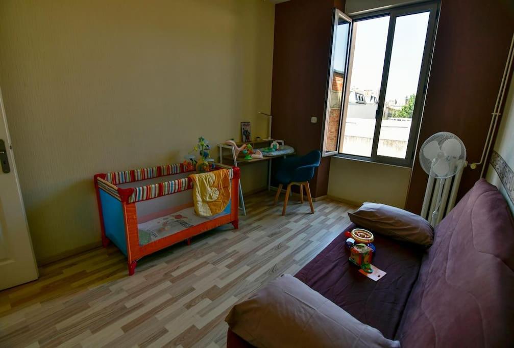 Grand Appartement De Haut Standing En Centre-Ville 몽뤼꽁 외부 사진